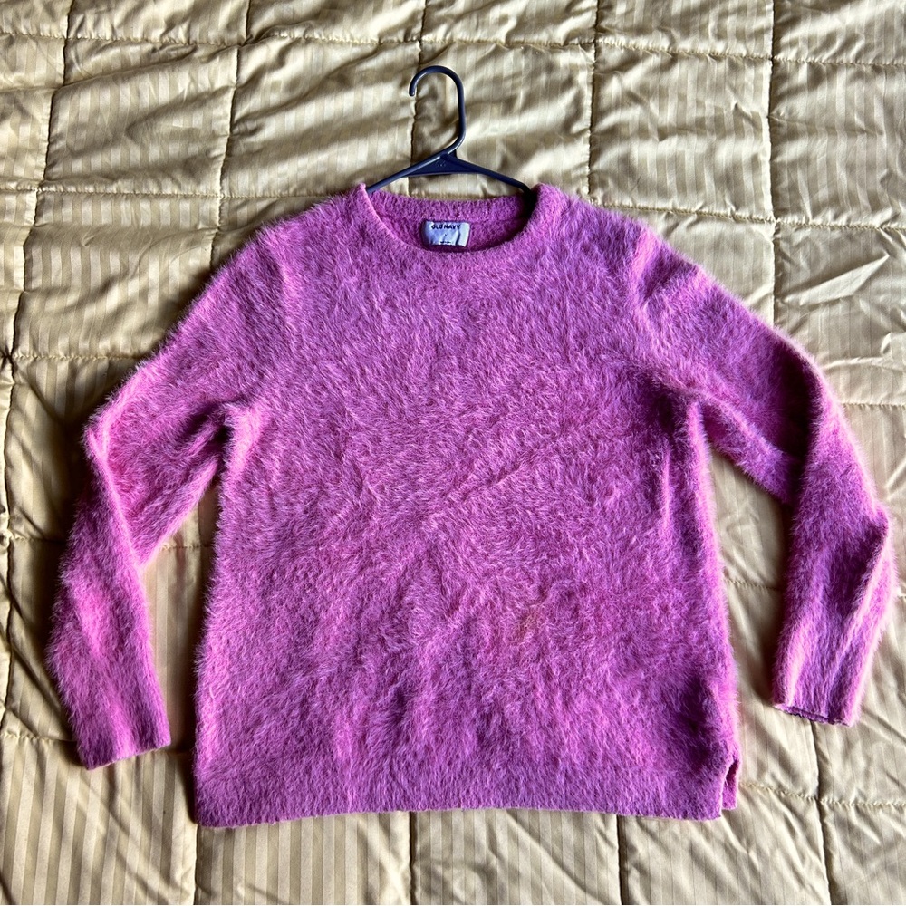OLD NAVY pink eye lash soft sweater